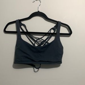 Size 8 Lululemon free to be wild sports bra